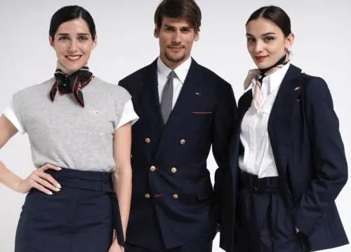 Le hostess? Senza ricrescita. Galateo di Ita per volare "chic"