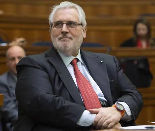 Palenzona soffia sulla brace del risiko bancario