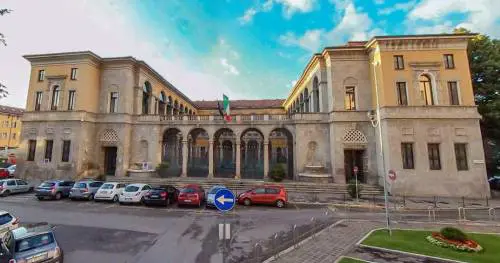 Morì a 39 anni per un intervento di estetica: chirurgo condannato