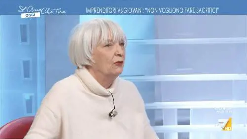 "A un passo dalla pulizia etnica...". L'attacco choc della scrittrice contro Lollobrigida
