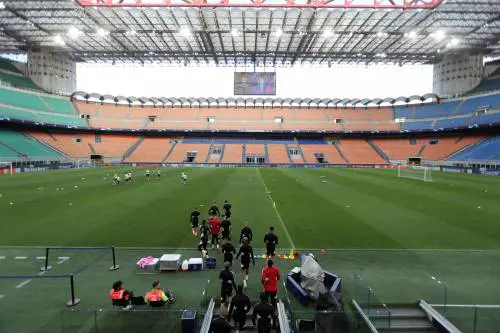 Corsi e ricorsi. Come nel 2003 mezza Milano è già in finale