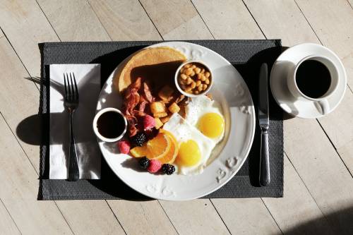 Cosa mangiare a colazione per aver una bella pelle a 60 anni