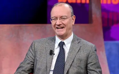 Valditara semplifica la scuola di Gentile