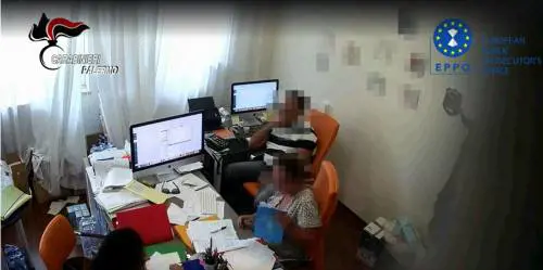 Arrestata la preside antimafia: ecco cosa rubava agli studenti