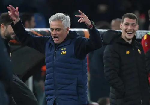 Lite con Mourinho: deferito l'arbitro Marco Serra