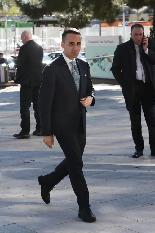 Di Maio inviato nel Golfo: arriva il primo ok dell'Ue. L'ira della Lega