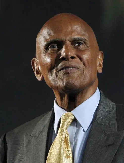 Addio al mito della musica Harry Belafonte: è morto il Re del calypso
