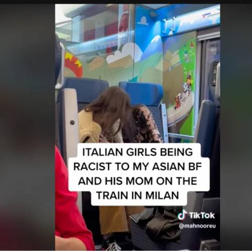 Scena di razzismo sul treno. Le tre ragazze si scusano