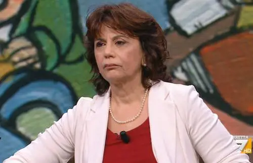 "Il comunismo è emancipazione". La teoria choc della filosofa in tv