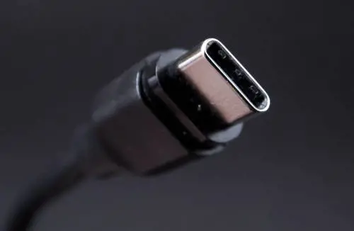 Occhio a questi cavi USB-C che si possono trovare in commercio. Così possono spiarvi
