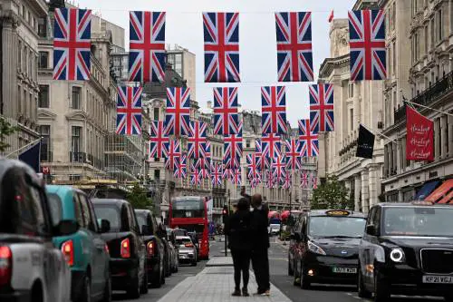 Servizi segreti, no fly-zone, cortei: come si prepara Londra all'incoronazione di re Carlo