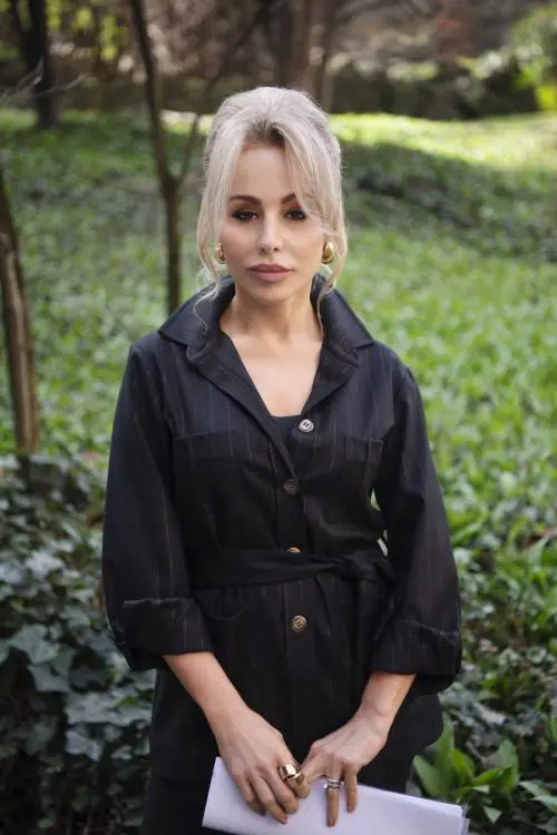 "È invidioso di mio padre. Farneticazioni su Mediaset"