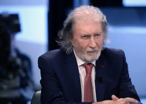 Giuseppi e Scarpinato, lite sull'antifascismo. I complimenti alla Meloni spaccano i 5 Stelle