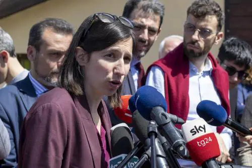 Il Pd è in crisi di nervi, flatulenze in Rai e la Francia: quindi, oggi...