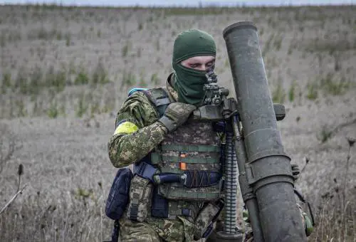 Kiev e l'offensiva a rilento. "Minato ogni metro". Allerta Usa: "Via da Minsk"