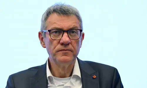 Contro il governo Meloni (e il buon senso): gli scivoloni di Landini e della Cgil