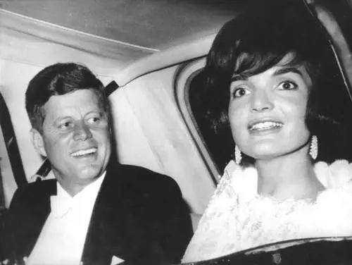 Giovani in rivolta, diritti civili e violenza: la morte di JfK e l'eredità di un'America inquieta
