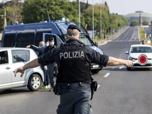 Sparatoria in centro a Nuoro: ferito un agente di polizia