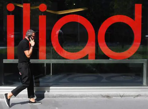Tlc, il risiko parte dalla Francia