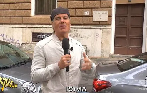 "Niente scontrini al bar". Il nuovo scandalo di Striscia colpisce il Tribunale di Roma