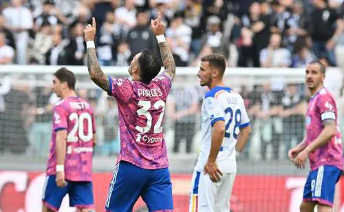 La Juventus c’è. Paredes e Vlahovic, contro il Lecce è 2-1
