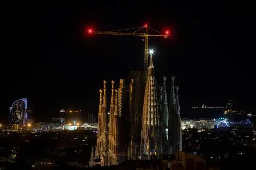 L'improbabile asse tra indipendentisti e salafiti: lo strano asse in Europa