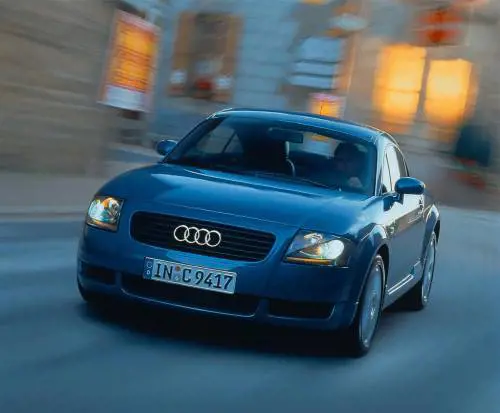 Audi TT compie 25 anni: storia dell’icona che ruppe gli schemi