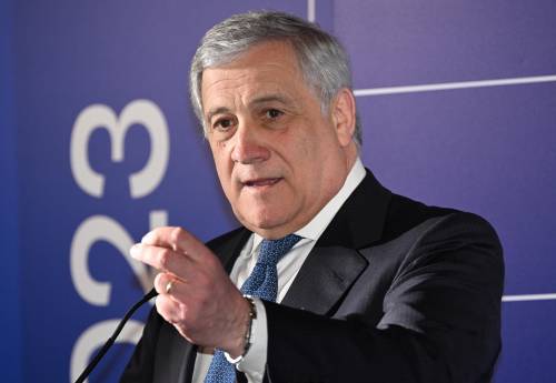 Orgoglio Forza Italia. La carica dei 1.500 all'evento di Milano voluto dal Cavaliere