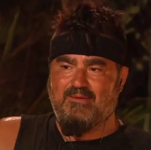 "Non è stato bene...". Ennesimo malore all'Isola dei Famosi: paura per Paolo Noise