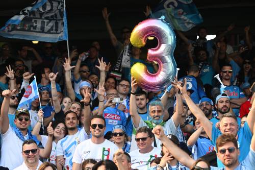 Il Napoli Campione al Maradona: le immagini della festa scudetto con la Fiorentina