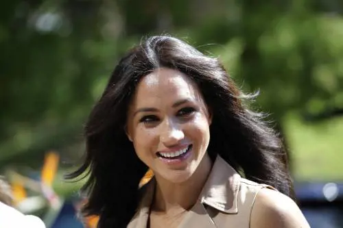 Meghan Markle e la provocazione a Carlo: in tuta per la gita fuori porta
