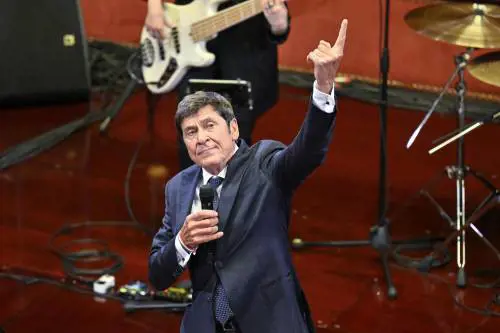 Morandi è cultura pop. Giusto che canti in Senato