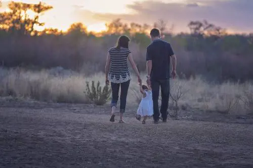 Follia Usa: via i figli ai genitori che negano il cambio di sesso