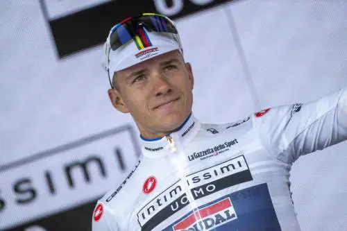 Evenepoel è di parola e non prende in Giro: via il peso della "rosa"