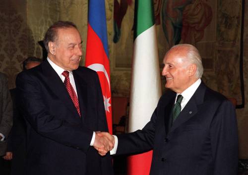 I cent'anni di Heydar Aliyev, il padre fondatore dell'Azerbaigian