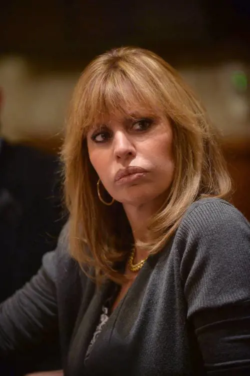 "Profilo negato dai social per il cognome. Deficienza artificiale, altro che intelligenza"