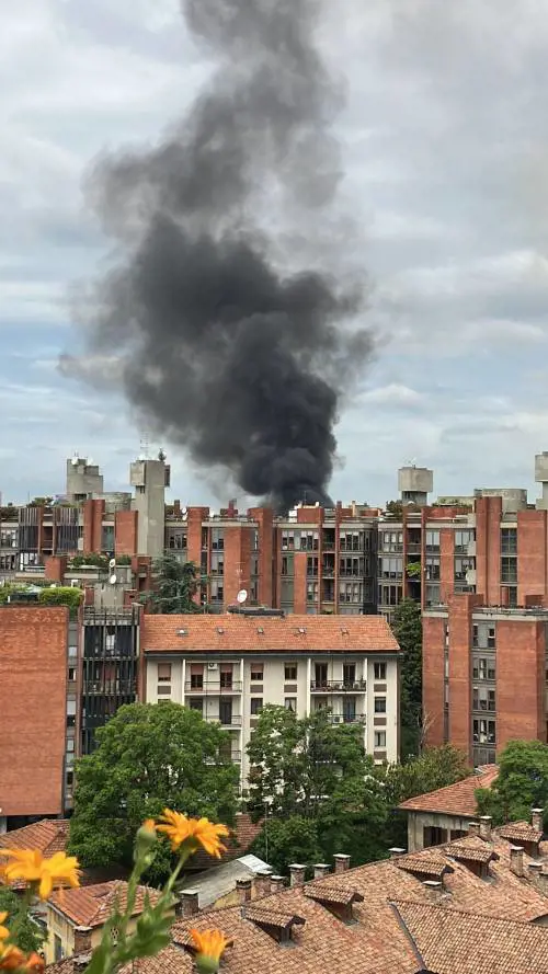 Esplosione a Milano: il boato sentito in tutta la città