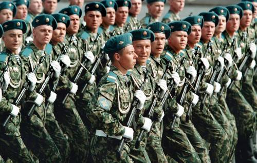 Il mondo russo diviso sul V-Day: cosa succede alle porte di Mosca