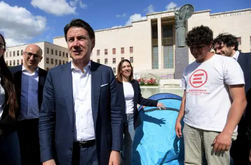 Conte assente ai funerali di Berlusconi: "Nessun pentimento"