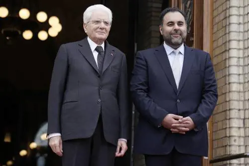 Lo scudo del Colle su Palazzo Chigi: una maratona diplomatica nel cuore d'Europa