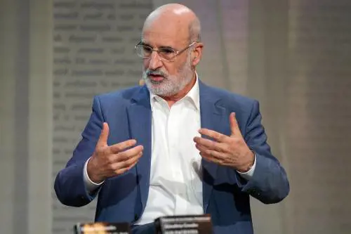 Aramburu e la lotta armata contro i mulini a vento