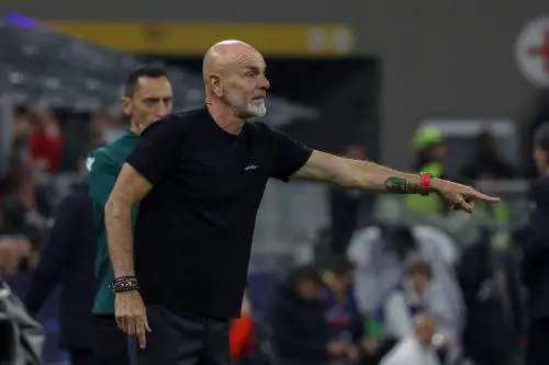 Pioli risponde a Sacchi: "Non farebbe giocare Leao? Io felice di averlo"