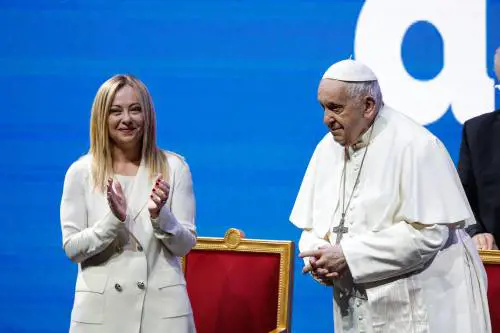 Il Papa e Meloni al Forum: nascite priorità per l'Italia