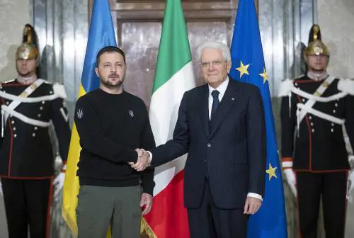 Zelensky al Colle. Mattarella: "Noi pienamente al vostro fianco"