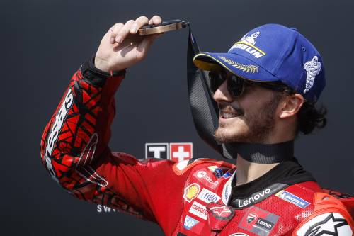 MotoGP, frattura al piede destro per Bagnaia: come sta il pilota Ducati