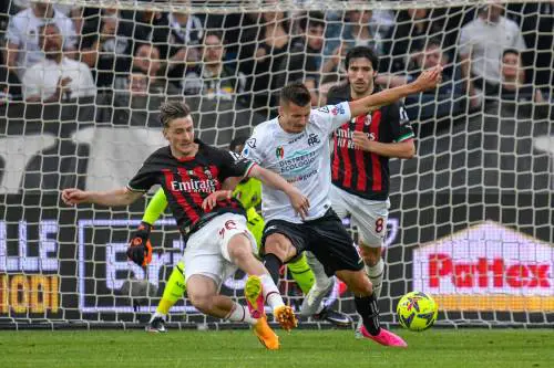 È il derby delle "convocazioni" in curva