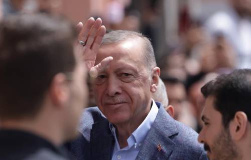 Voti, media e pugno di ferro. Erdogan blinda il ballottaggio