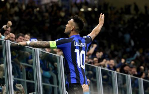 Inter-Milan, la decide l'1-0 di Lautaro: nerazzurri in finale di Champions