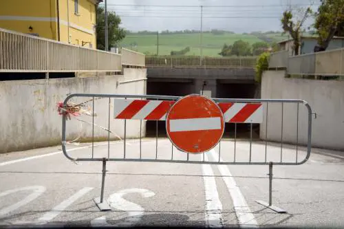 Sottopassi allagati, chiusa l'A14, treni fermi: Centro Italia in tilt