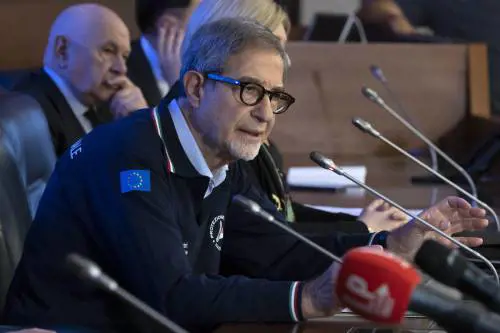 Il governo dà l'ok alla Cig in deroga. La Protezione civile schiera la sua flotta